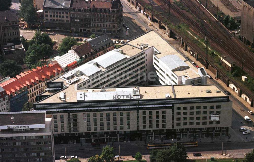 Dresden aus der Vogelperspektive: Hotelneubau an der Moschee Yendize Hotel Art Ostraallee 33 01067 DRESDEN Tel.: 0351/49220