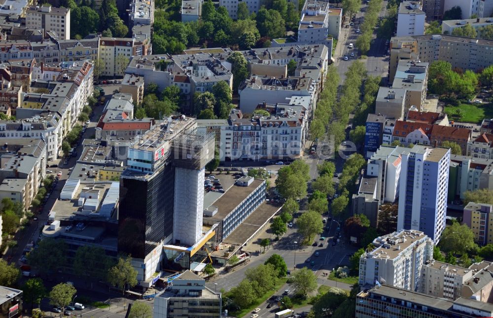 Luftbild Berlin - Hotelneubau Philips-Hochhaus durch die Rui Kette an der Kantstraße in Berlin Charlottenburg