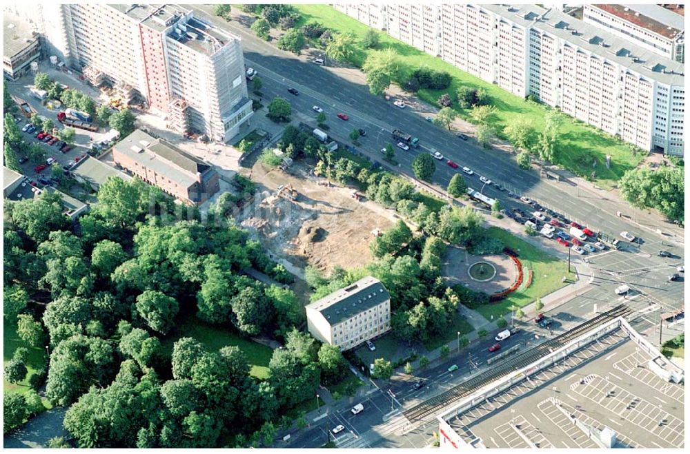 Luftaufnahme Berlin - HOWOGE-Abriss Frankfurter Allee