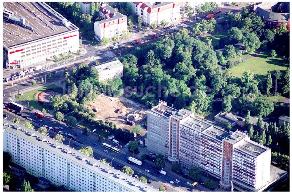 Luftaufnahme Berlin - HOWOGE-Abriss Frankfurter Allee