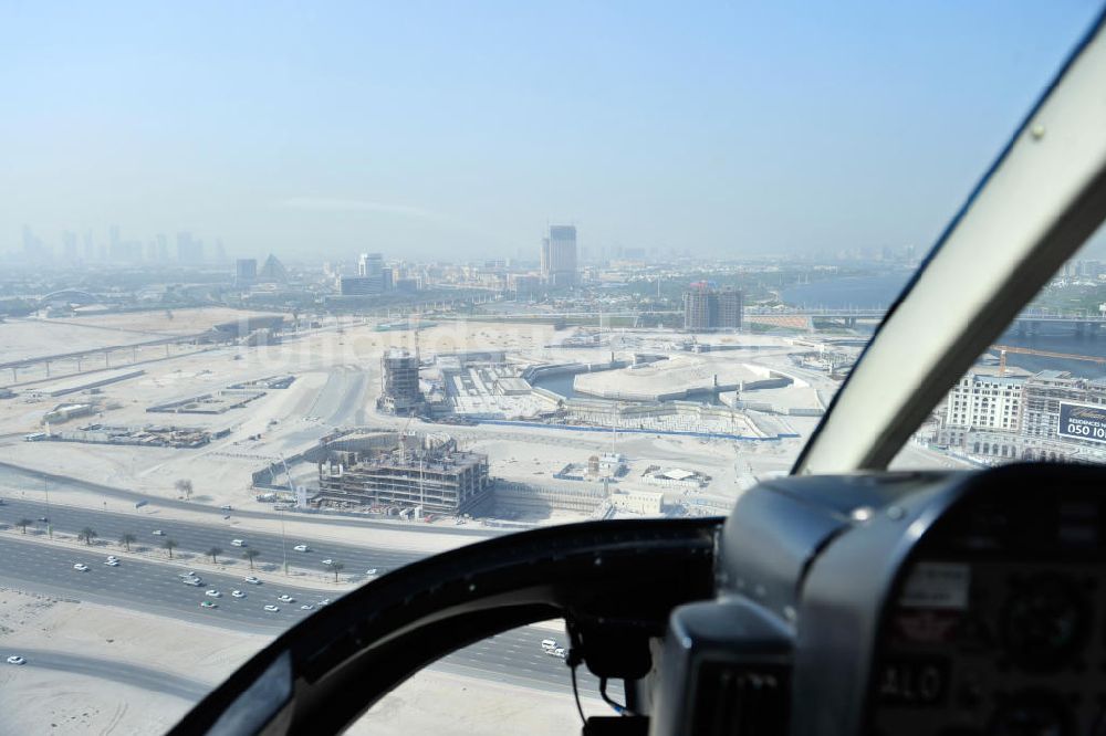 Dubai von oben - Hubschrauberrundflug über dem Entwicklungsgebiet Dubai Culture Village