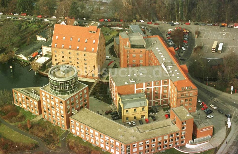 Luftbild Berlin - 14.02.95 Humboldt-Mühle in Spandau