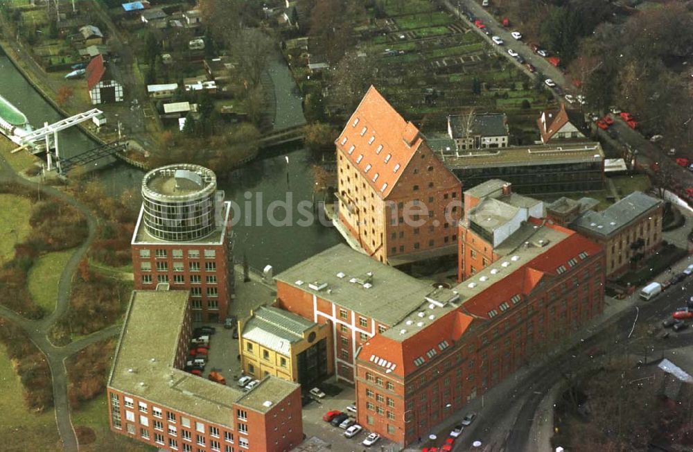 Luftbild Berlin - 14.02.95 Humboldt-Mühle in Spandau