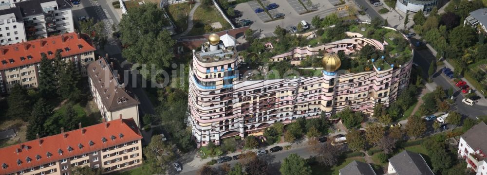 Luftbild Darmstadt - Hundertwasser- Gebäude eines Mehrfamilien- Wohnhauses Waldspirale in Darmstadt im Bundesland Hessen, Deutschland