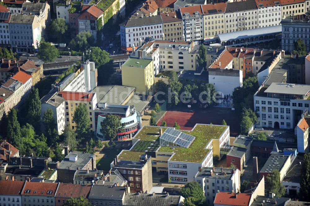 Berlin von oben - Hunsrück- Grundschule in Berlin- Kreuzberg