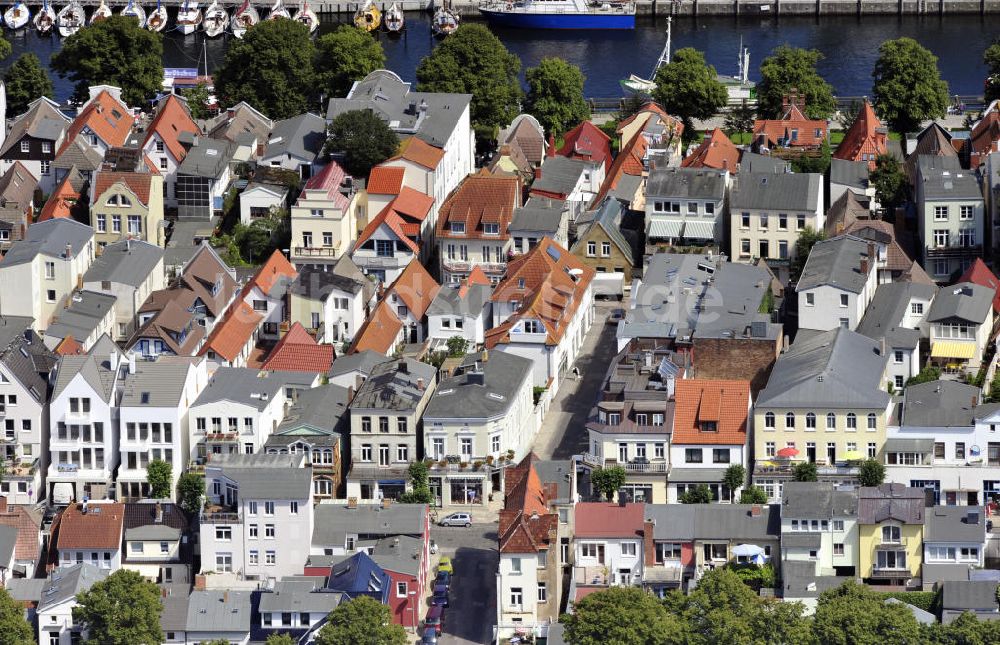 Rostock - Warnemünde aus der Vogelperspektive: Häusermeer in Rostock, Mecklenburg-Vorpommern