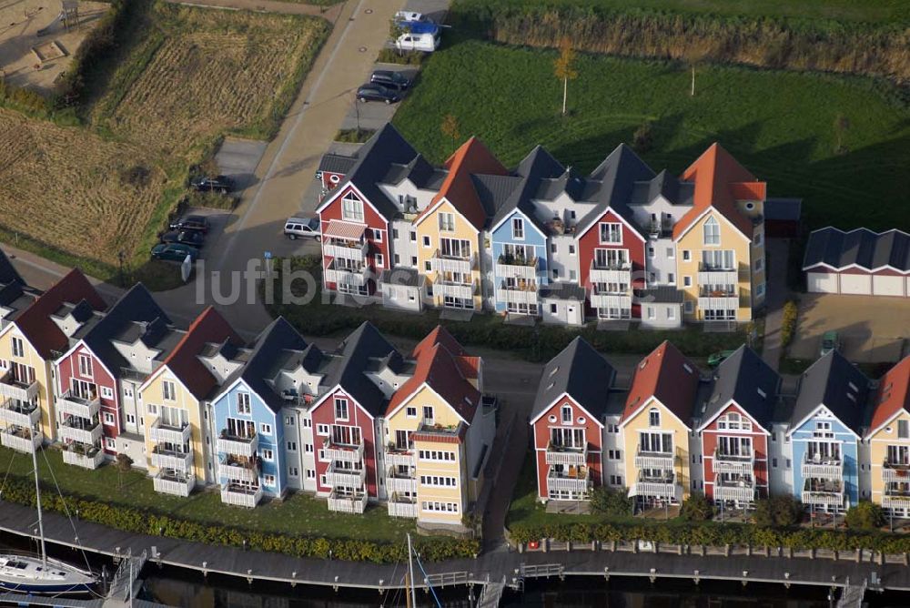 Greifswald aus der Vogelperspektive: Häuserzeile am Ryck