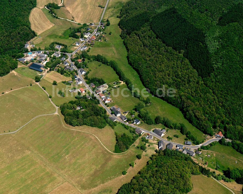 Wilzenberg-Hußweiler aus der Vogelperspektive: Hußweiler in Wilzenberg-Hußweiler im Bundesland Rheinland-Pfalz