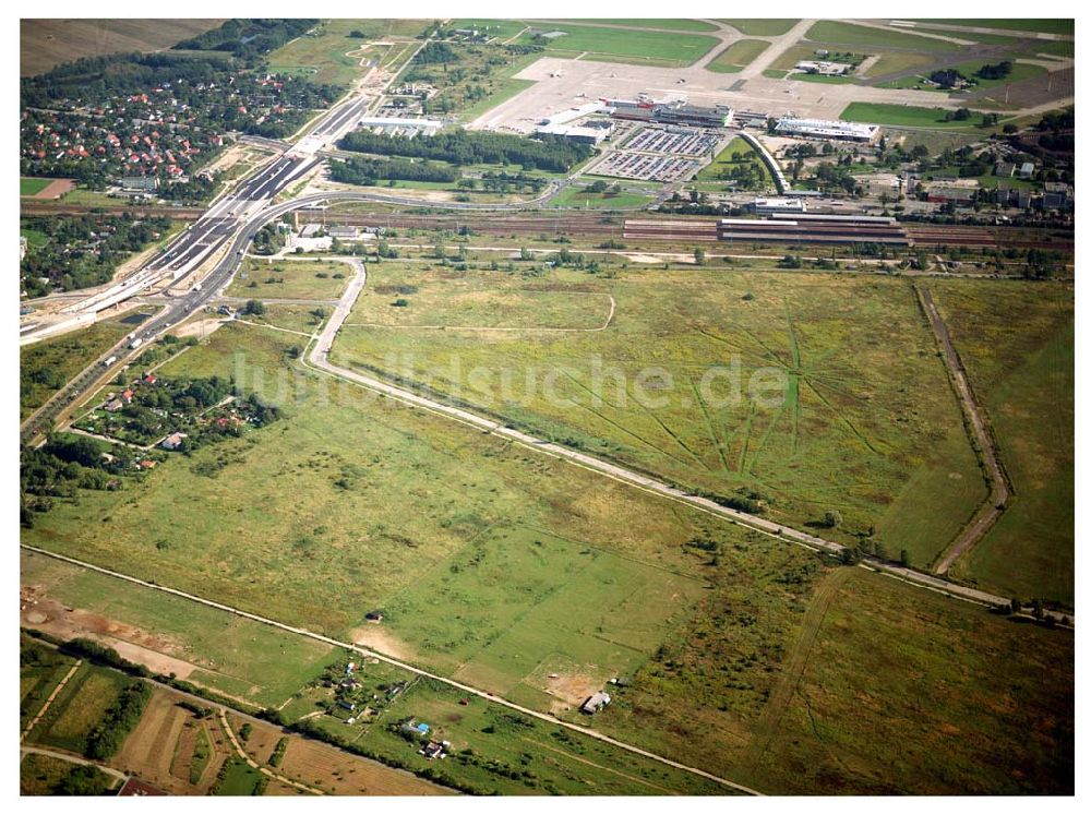 Luftbild Schönefeld - HVB Projekt GmbH Gewerbe- und Wohngebiet Roncasa