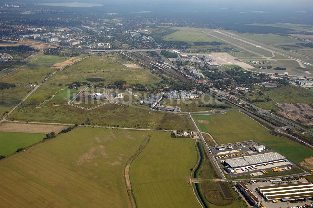 Luftbild Schönefeld - HVB Projekt GmbH Gewerbe- und Wohngebiet Roncasa