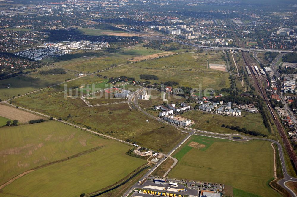 Schönefeld von oben - HVB Projekt GmbH Gewerbe- und Wohngebiet Roncasa