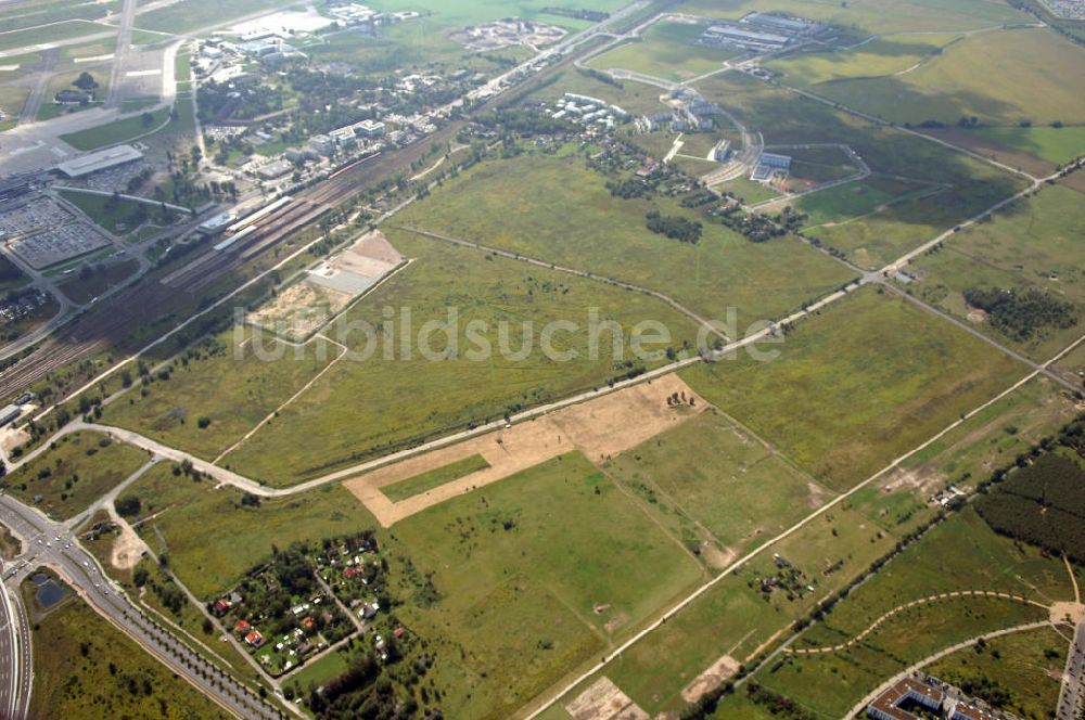 Schönefeld aus der Vogelperspektive: HVB Projekt GmbH Gewerbe- und Wohngebiet Roncasa