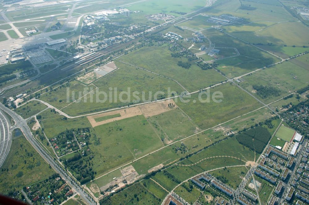 Luftbild Schönefeld - HVB Projekt GmbH Gewerbe- und Wohngebiet Roncasa