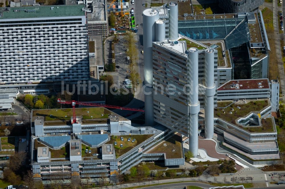 Luftbild München - HVB - UniCredit Bank und dem Sheraton München Arabellapark Hotel in München im Bundesland Bayern