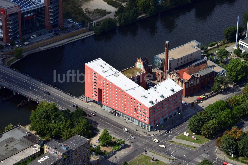 Luftaufnahme Berlin - Ibis Hotel Berlin Ostbahnhof, an der Schillingbrücke Ecke Holzmarktstraße