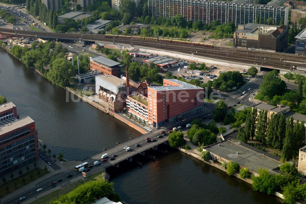 Luftbild Berlin - Ibis Hotel Berlin Ostbahnhof, an der Schillingbrücke Ecke Holzmarktstraße