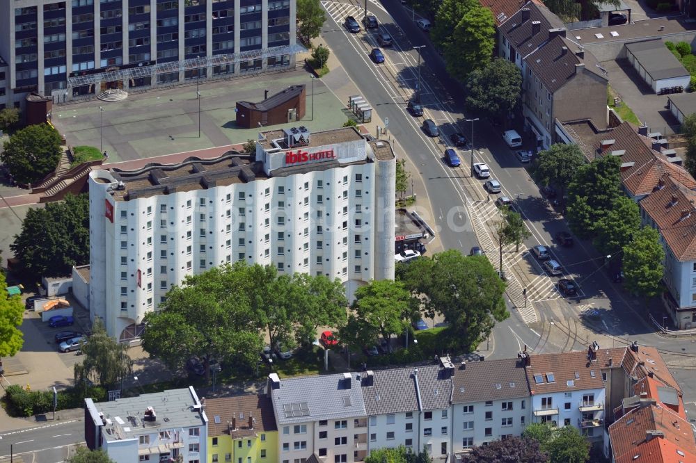 Bochum aus der Vogelperspektive: IBIS Hotel Bochum Zentrum in Bochum im Bundesland Nordrhein-Westfalen