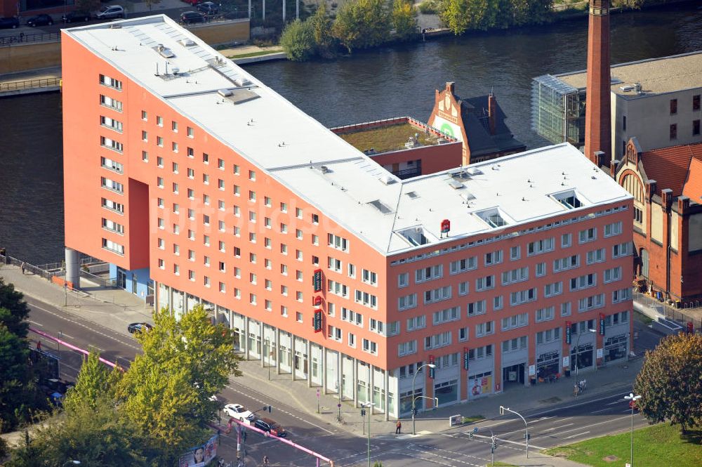 Luftbild Berlin - Ibis Hotel Schillingbrücke