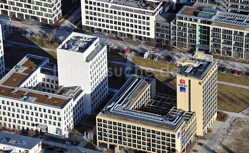 München Schwabing aus der Vogelperspektive: Ibis / Novotel Hotel in der Parkstadt Schwabing in München im Bundesland Bayern