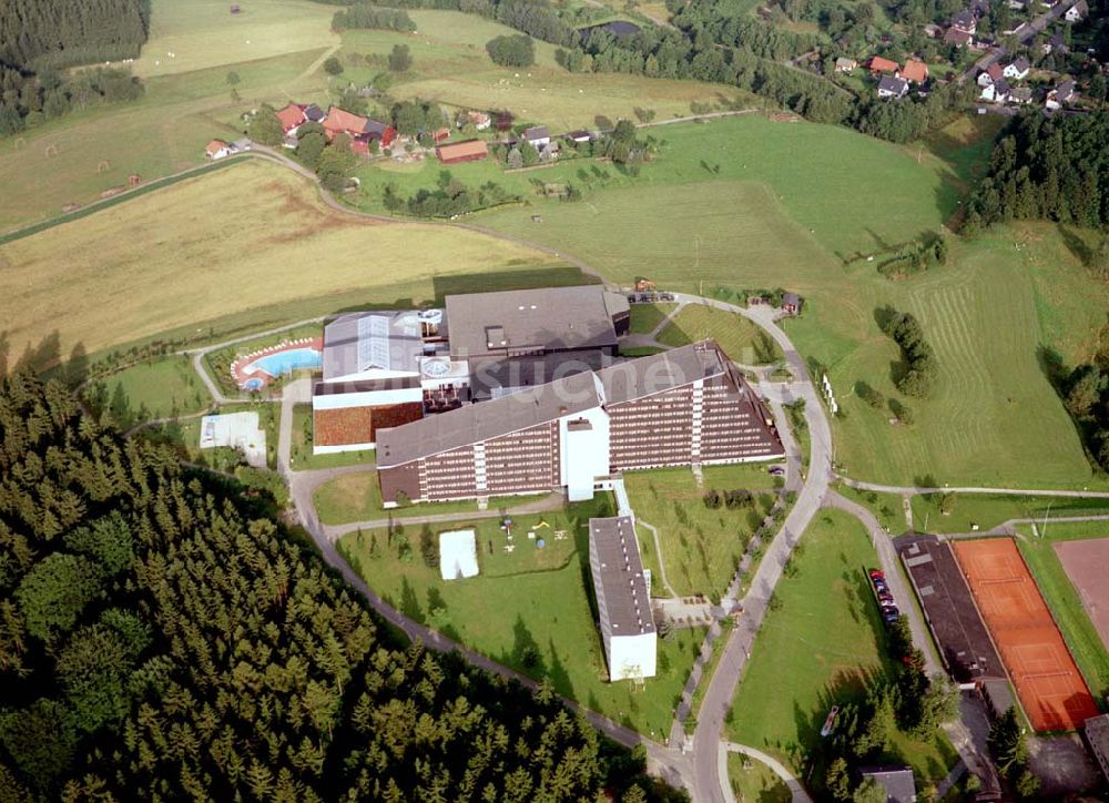 Schöneck / Vogtland aus der Vogelperspektive: IFA Ferienpark Schöneck GmbH Hohe Reuth 5 08261 Schöneck Telefon und E-Mail Tel