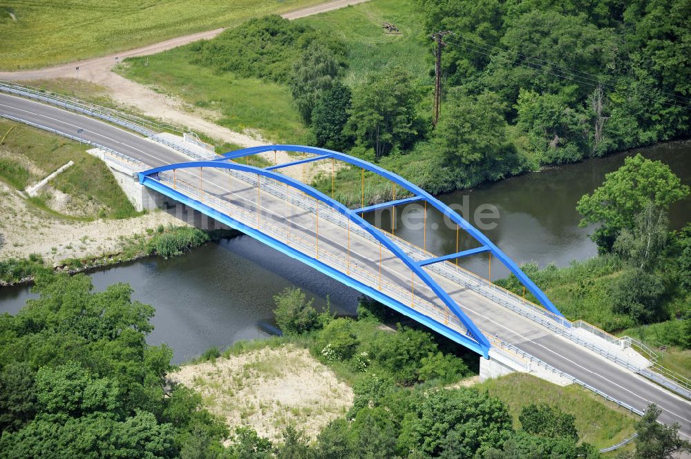 Luftbild Ihleburg - Ihleburger Brücke über dem Elbe-Havel-Kanal