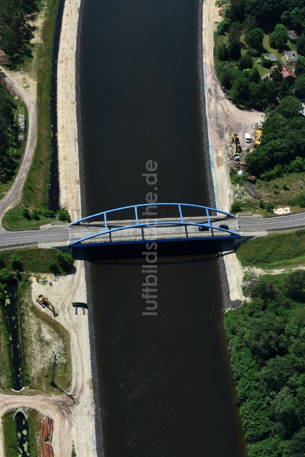 Luftaufnahme Ihleburg - Ihleburger Brücke über den Elbe-Havel-Kanal bei Ihleburg im Bundesland Sachsen-Anhalt