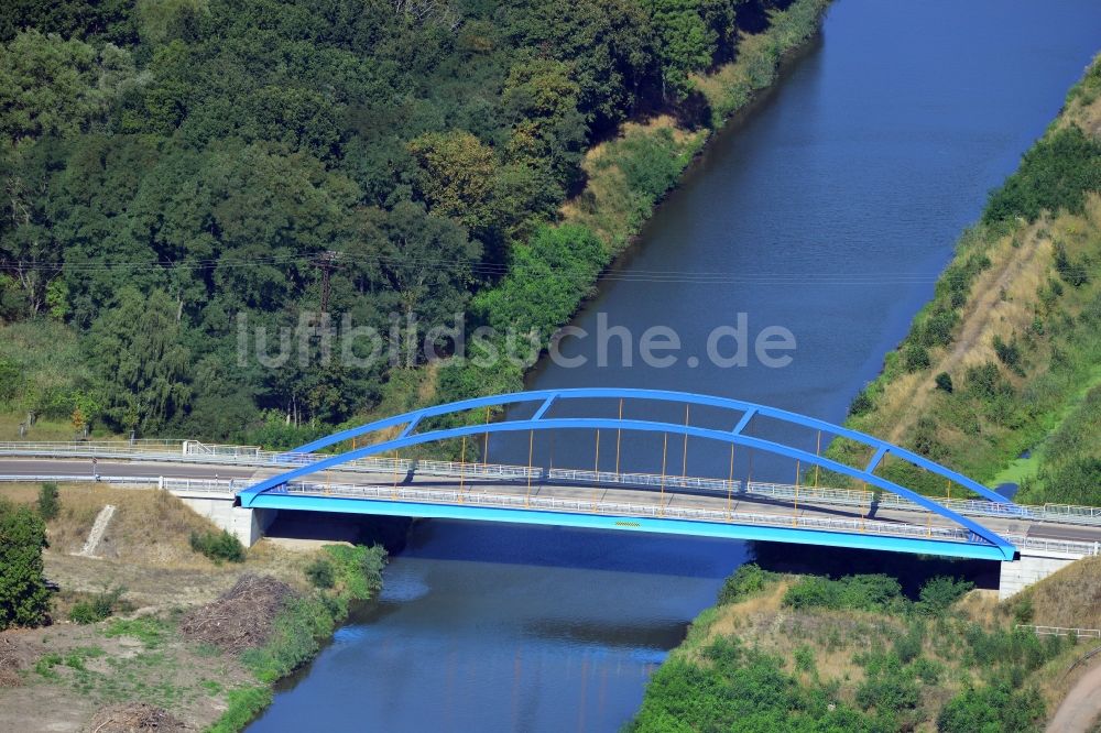 Luftaufnahme Ihleburg - Ihleburger Straßenbrücke über dem Elbe-Havel-Kanal im Bundesland Sachsen-Anhalt