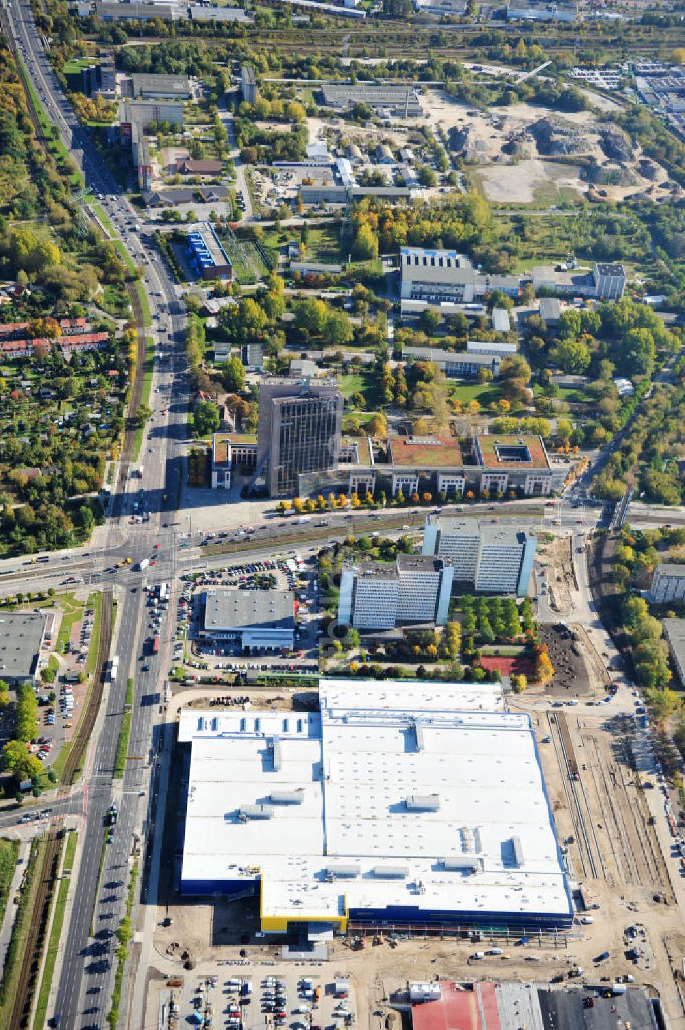 Berlin aus der Vogelperspektive: IKEA-Baustelle Berlin Lichtenberg