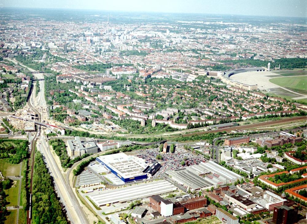 Berlin-Tempelhof von oben - IKEA Berlin-Tempelhof