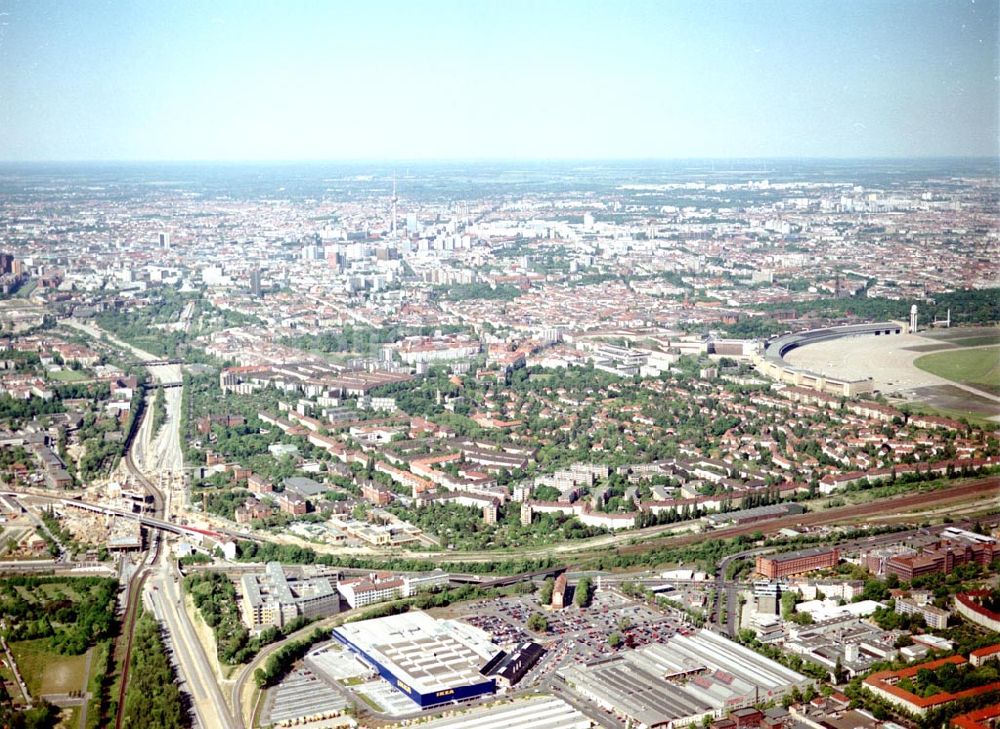 Berlin-Tempelhof aus der Vogelperspektive: IKEA Berlin-Tempelhof