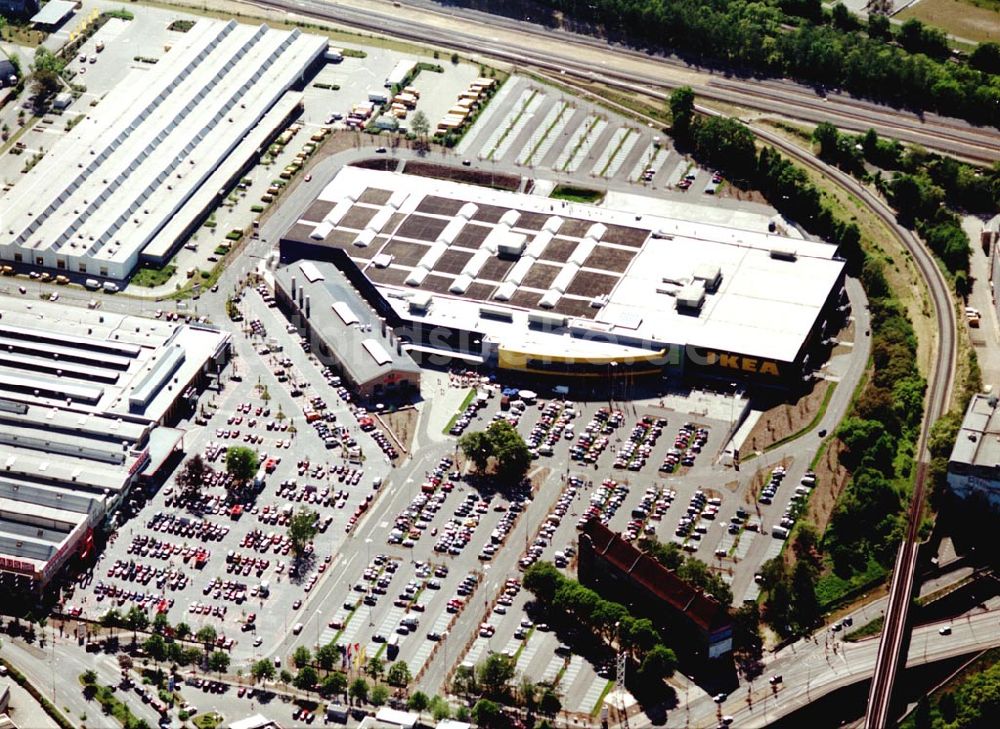 Berlin-Tempelhof aus der Vogelperspektive: IKEA Berlin-Tempelhof