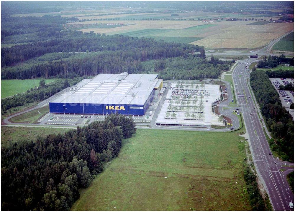 Luftaufnahme München - IKEA Einrichtungshaus am Autobahndreieck München Taufkirchen