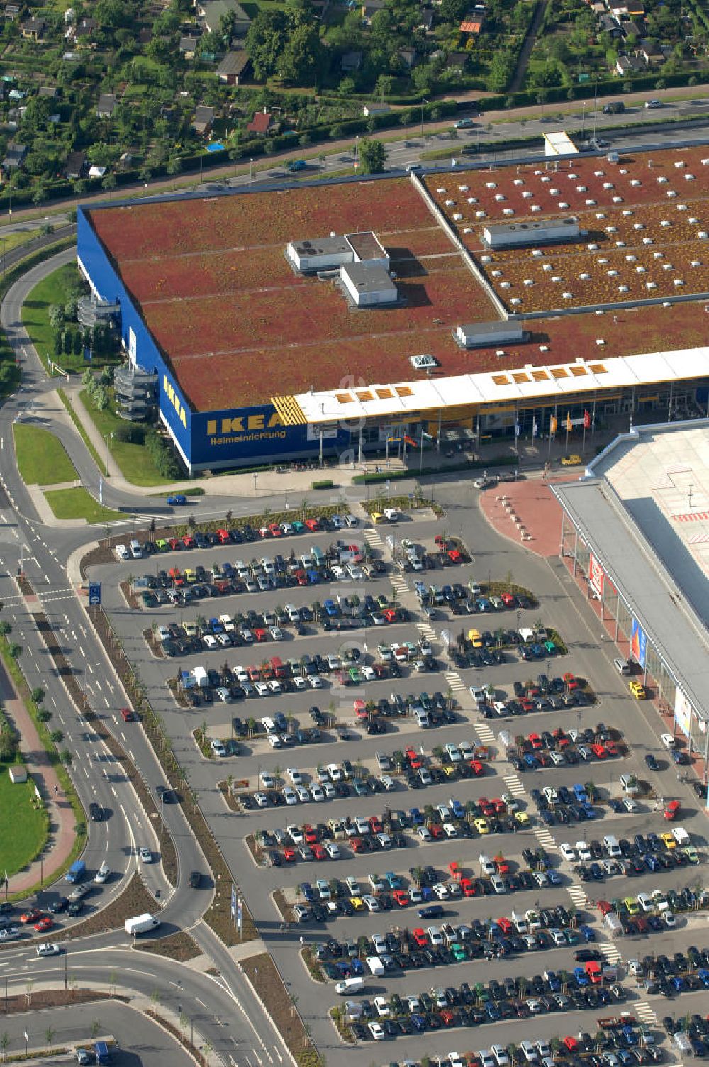 Dresden aus der Vogelperspektive: IKEA - Einrichtungshaus im Elbepark Dresden im Bundesland Sachsen