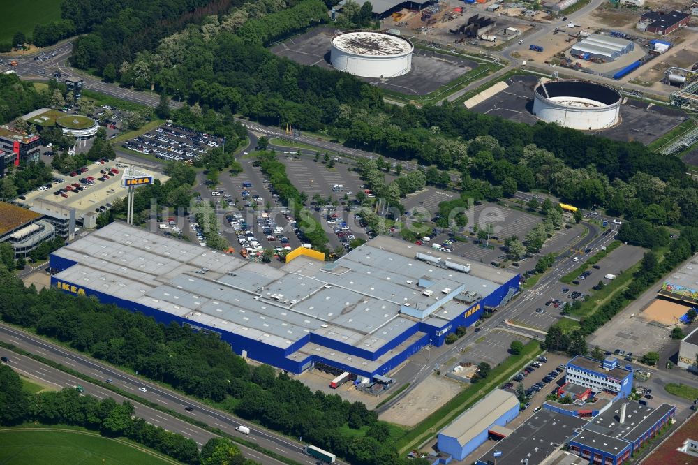 KÖLN von oben - IKEA Einrichtungshaus an der Godorfer Hauptstr. im Stadtteil Godorf von Köln im Bundesland Nordrhein-Westfalen