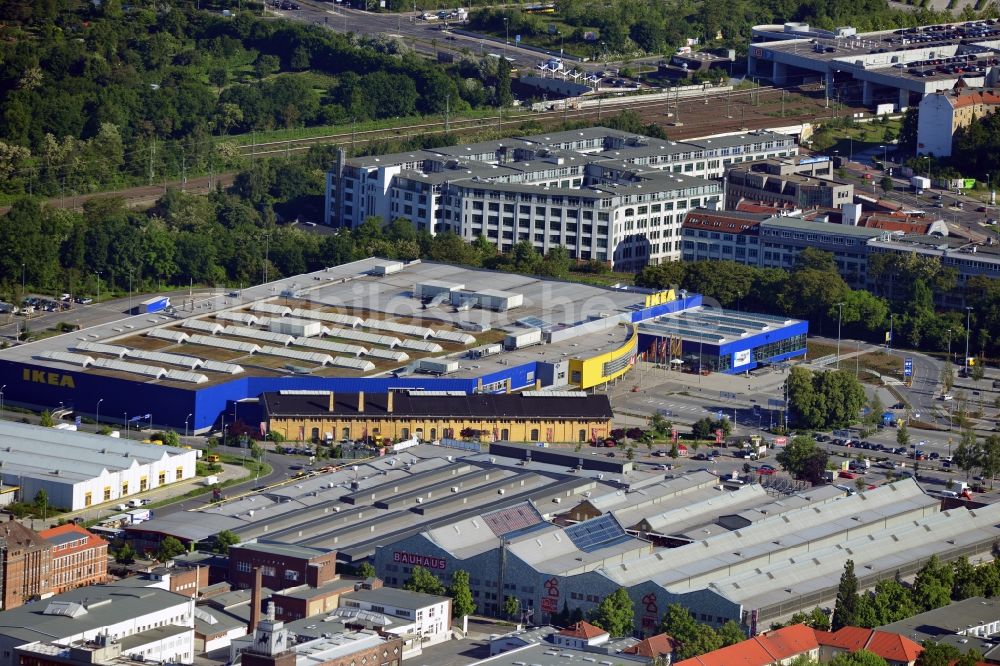 Berlin von oben - IKEA Einrichtungshaus / Möbelhaus in Berlin - Tempelhof