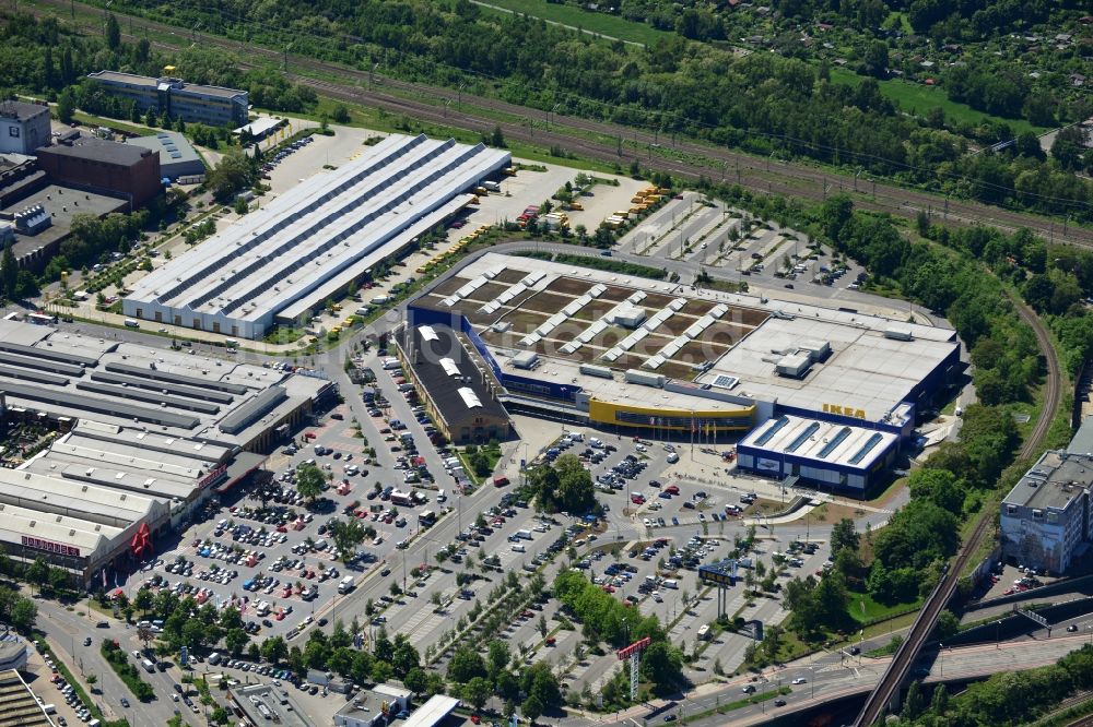 Luftaufnahme Berlin - IKEA Einrichtungshaus / Möbelhaus in Berlin - Tempelhof