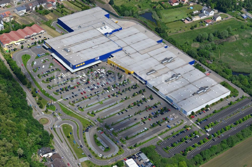 Luftbild Saarlouis - IKEA Einrichtungshaus / Möbelhaus in Saarlouis im Saarland