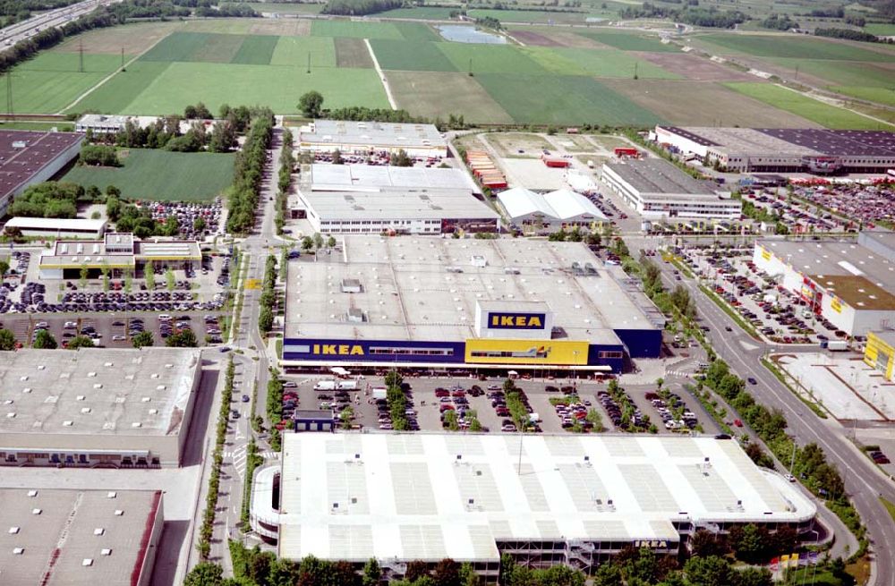 Luftbild Eching bei München - IKEA - Einrichtungshaus und vermietete Grundstücke bei Eching im Gewerbegebiet Ost an der Autobahn A9.