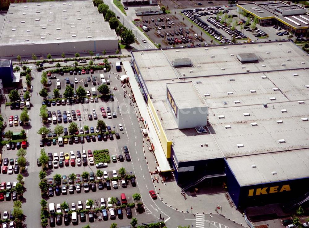 Luftaufnahme Eching bei München - IKEA - Einrichtungshaus und vermietete Grundstücke bei Eching im Gewerbegebiet Ost an der Autobahn A9.