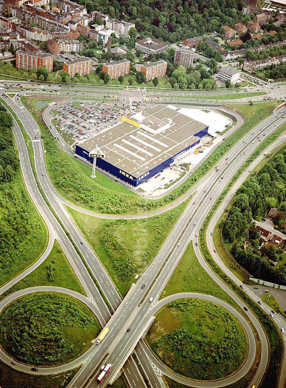 Luftaufnahme Kiel - IKEA-Einrichtungshaus am Westring in Kiel-Hassee.