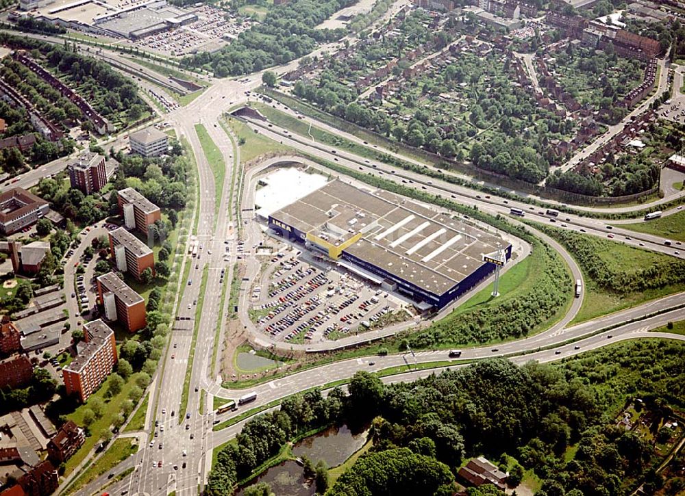 Kiel aus der Vogelperspektive: IKEA-Einrichtungshaus am Westring in Kiel-Hassee.