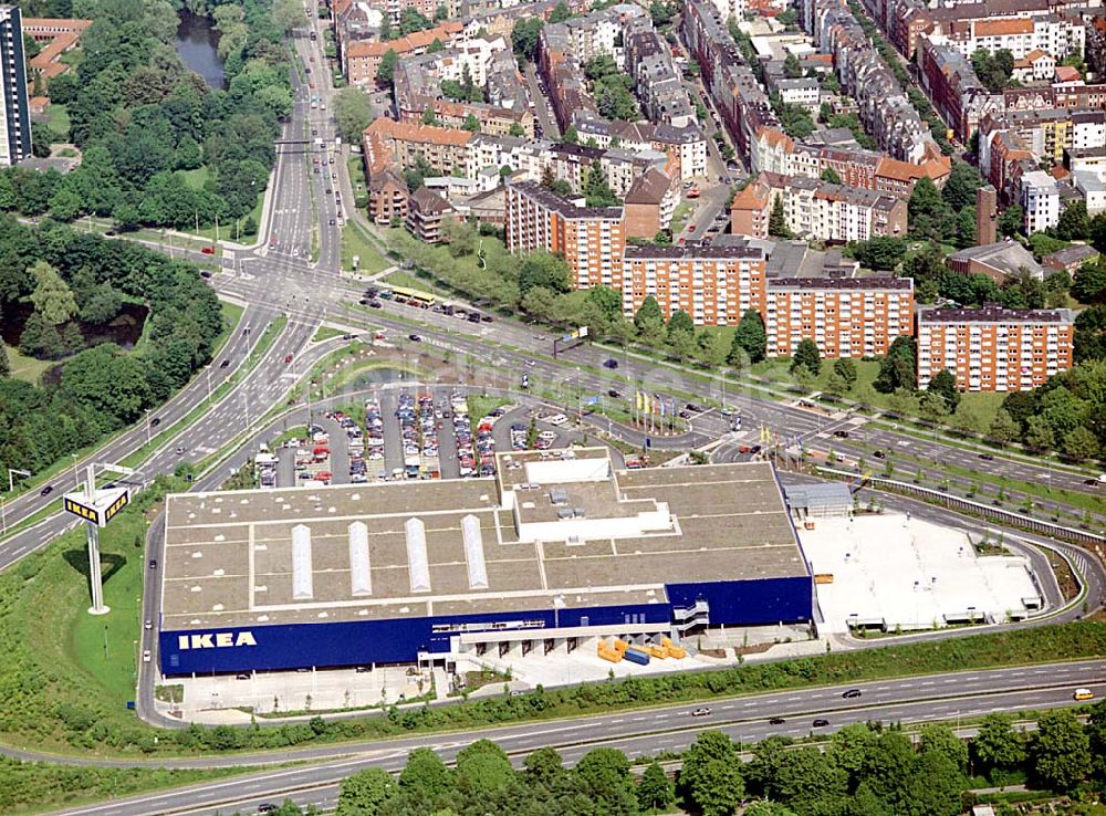 Kiel aus der Vogelperspektive: IKEA-Einrichtungshaus am Westring in Kiel-Hassee.