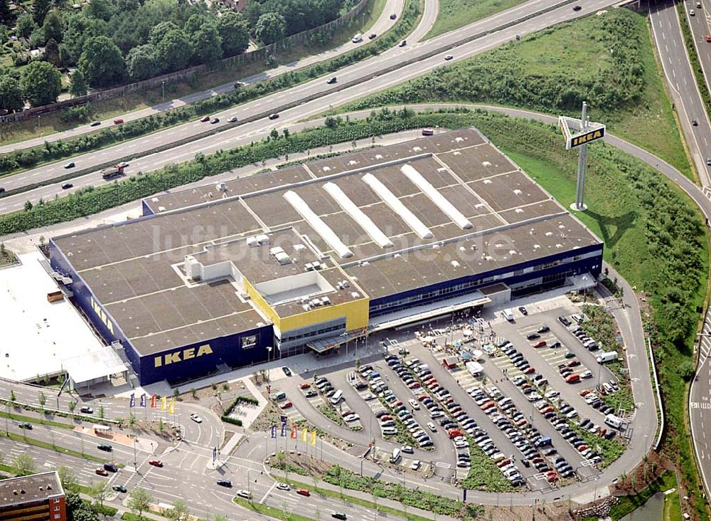 Kiel aus der Vogelperspektive: IKEA-Einrichtungshaus am Westring in Kiel-Hassee.