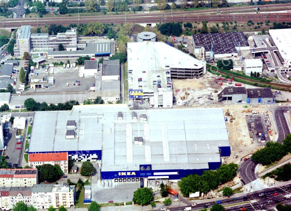 Luftbild Berlin - Spandau - 27.08.2002 IKEA - Erweiterungsbau in Berlin - Spandau