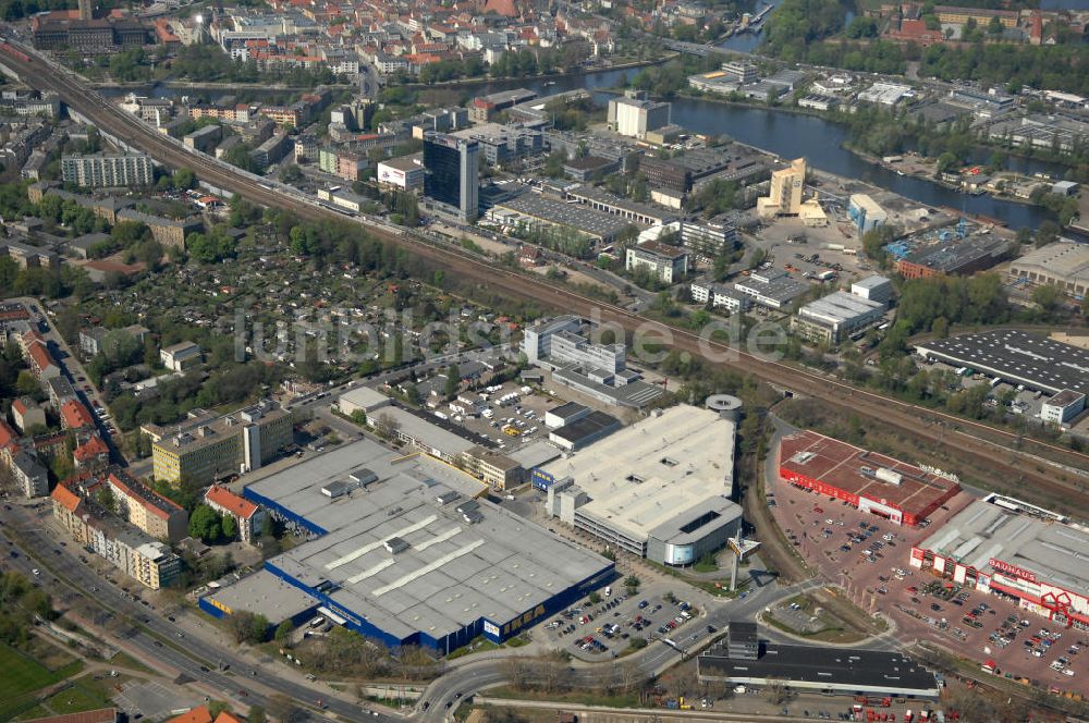 Berlin von oben - IKEA Möbelhaus / furniture store Berlin-Spandau