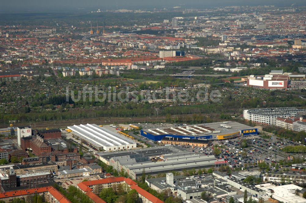 Luftaufnahme Berlin - IKEA Möbelhaus / furniture store Berlin-Tempelhof