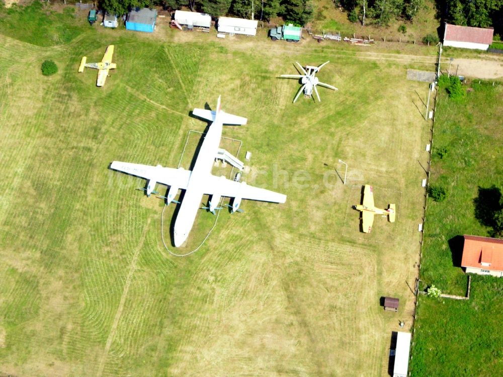 Luftbild Borkheide - IL-18 der INTERFLUG im Hans Grade Museum in Borkheide im Bundesland Brandenburg