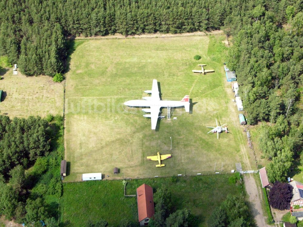 Luftaufnahme Borkheide - IL-18 der INTERFLUG im Hans Grade Museum in Borkheide im Bundesland Brandenburg