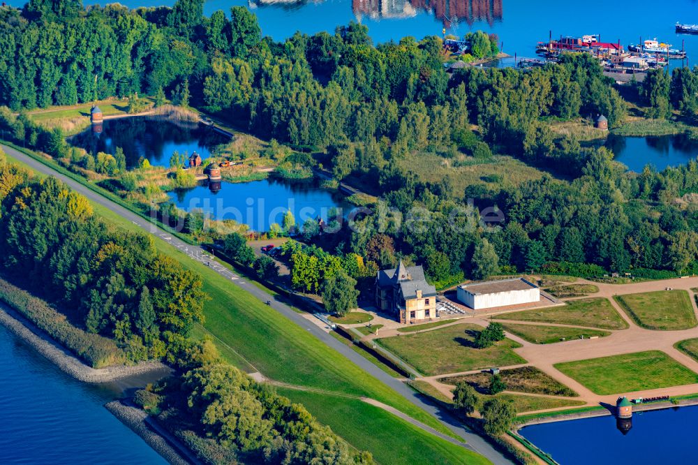 Luftbild Hamburg - Industrie- Denkmal des Geländes der Wasserkunst Elbinsel Kaltehofe an der Billwerder Bucht in Hamburg, Deutschland