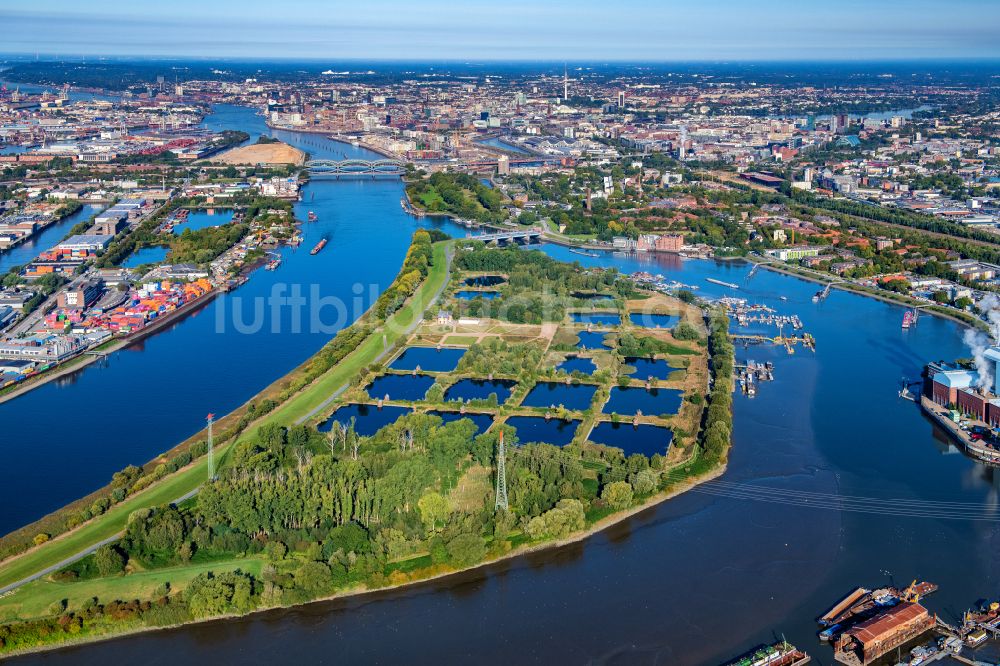 Hamburg von oben - Industrie- Denkmal des Geländes der Wasserkunst Elbinsel Kaltehofe an der Billwerder Bucht in Hamburg, Deutschland